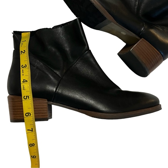 Avellini Black Leatheret Block Heel ankle boots side zip 9 NWOB side zip - Picture 9 of 15